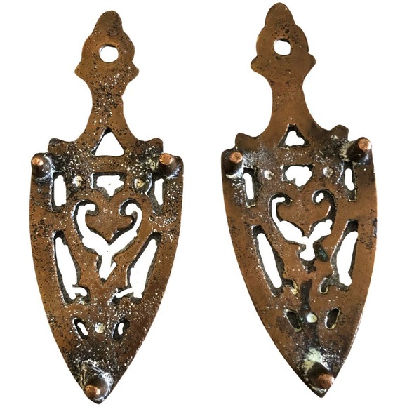 2 Antique footed Brass Trivet Old World Style Solid Swirl Scroll Set Pair 4.5” - Picture 6 of 6